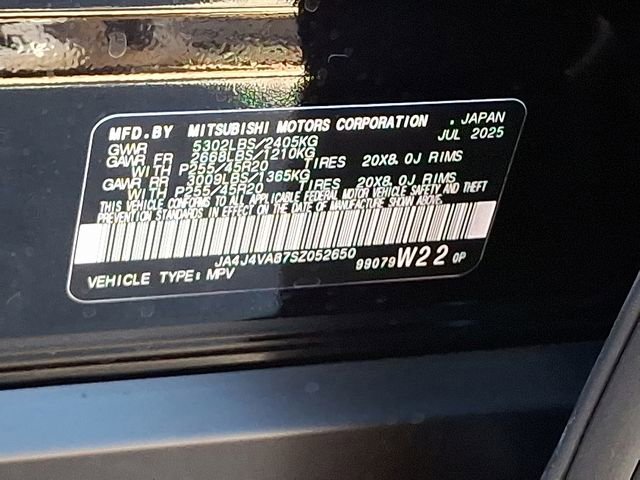 New 2025 Mitsubishi Outlander SE image 15