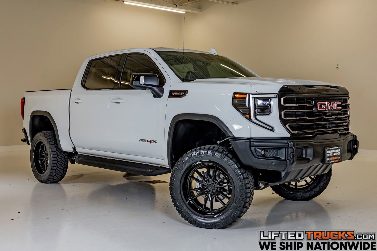 Used 2026 GMC Sierra 1500 AT4X AWD/4WD image 1
