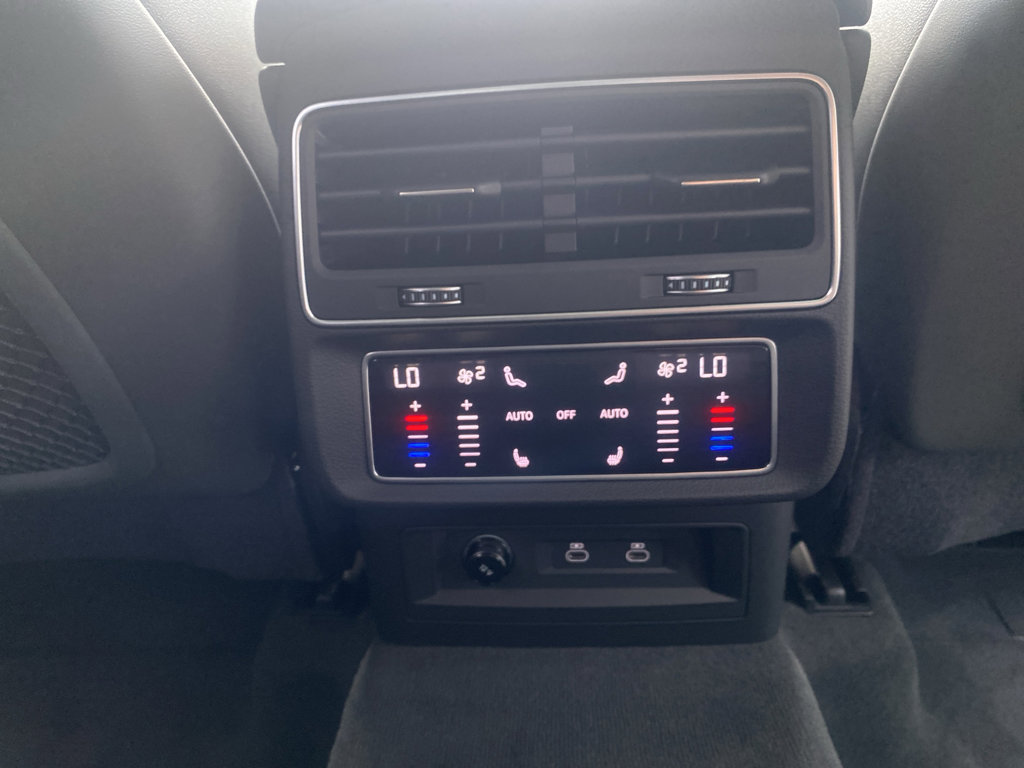 New 2025 Audi Q8 Premium Plus image 17