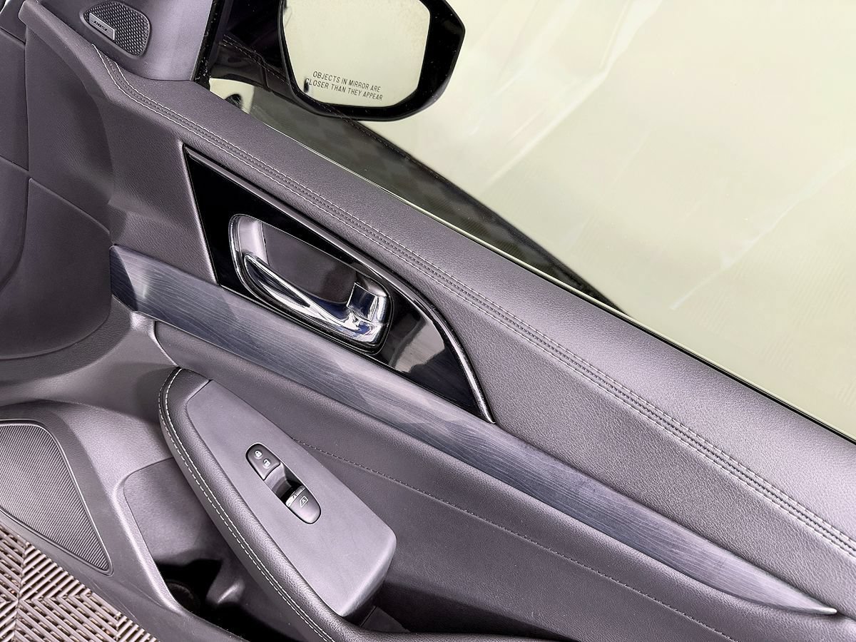 Used 2020 Nissan Maxima Platinum FWD image 48
