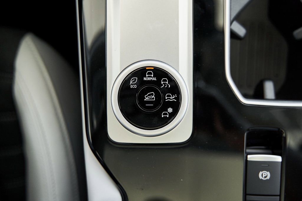 Used 2025 Mitsubishi Outlander SE FWD image 45
