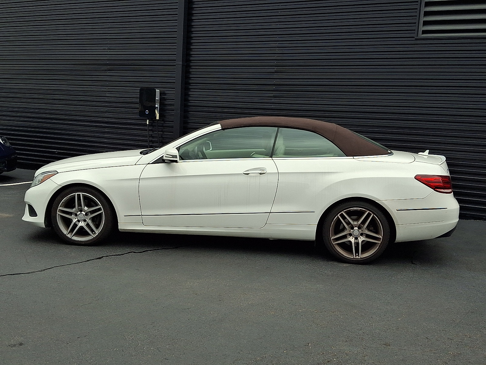 Used 2014 Mercedes-Benz E 350 Cabriolet image 2