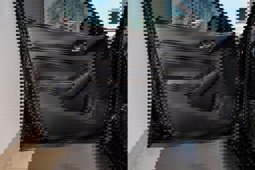 Used 2022 Nissan Altima 2.5 SR w/ Midnight Edition Package image 13