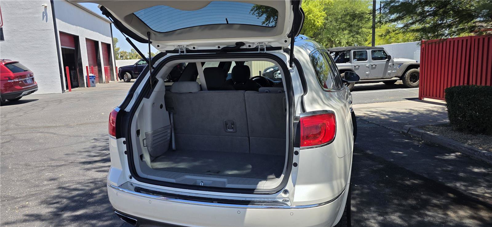 Used 2014 Buick Enclave Convenience w/ Trailering Provision Package FWD image 10