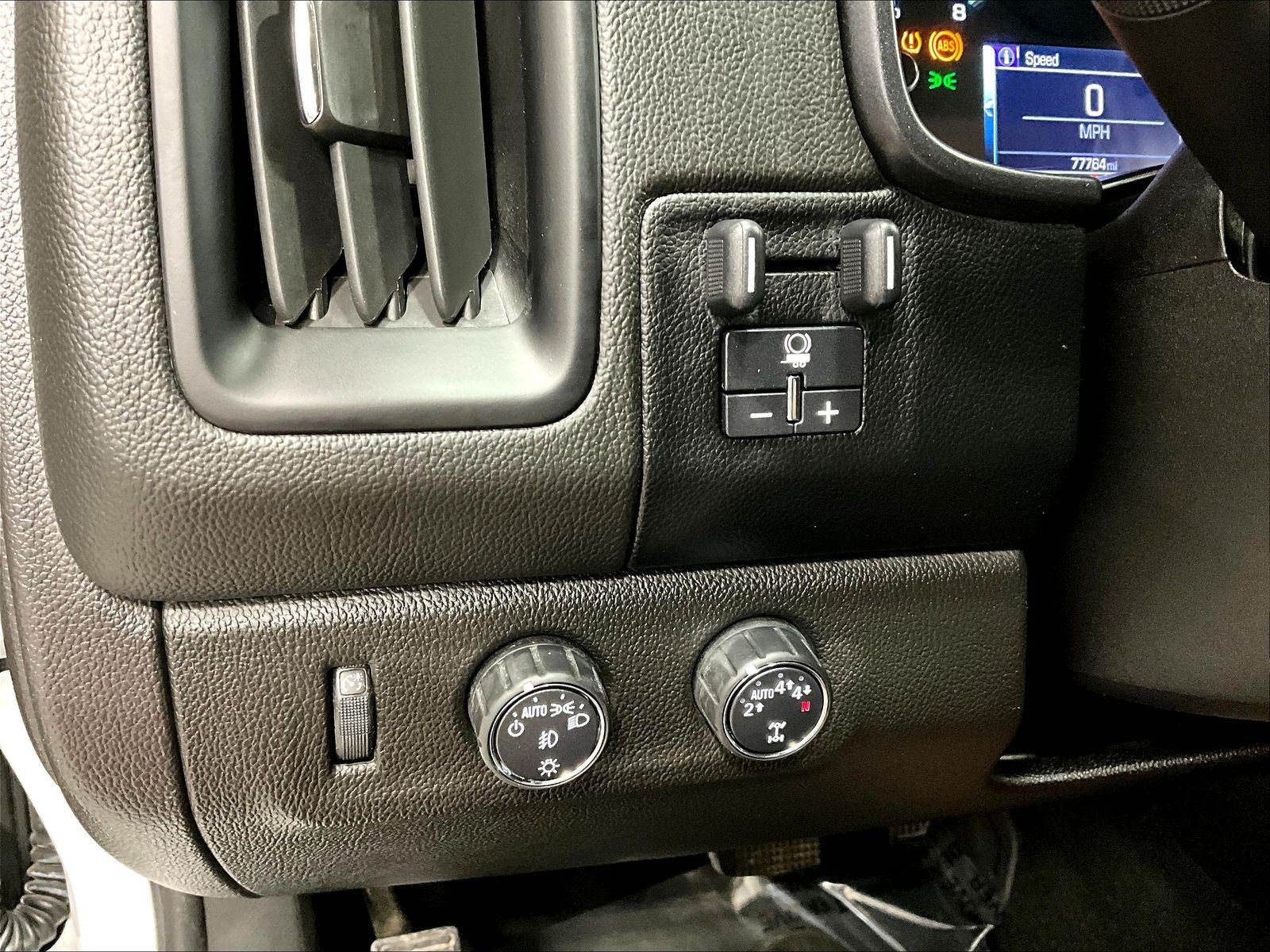 Used 2017 Chevrolet Colorado LT w/ Luxury Package, Chrome AWD/4WD image 36
