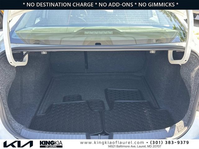 Used 2024 Volkswagen Jetta SEL FWD image 18