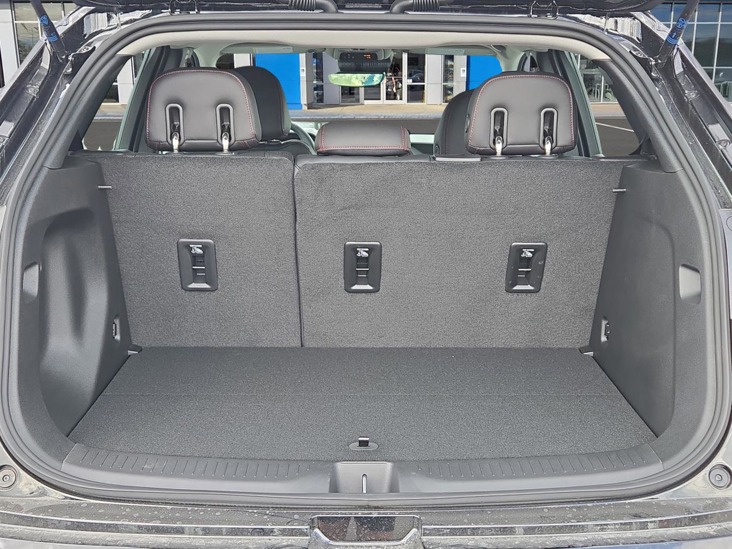New 2027 Chevrolet Bolt RS w/ Technology Package FWD image 12