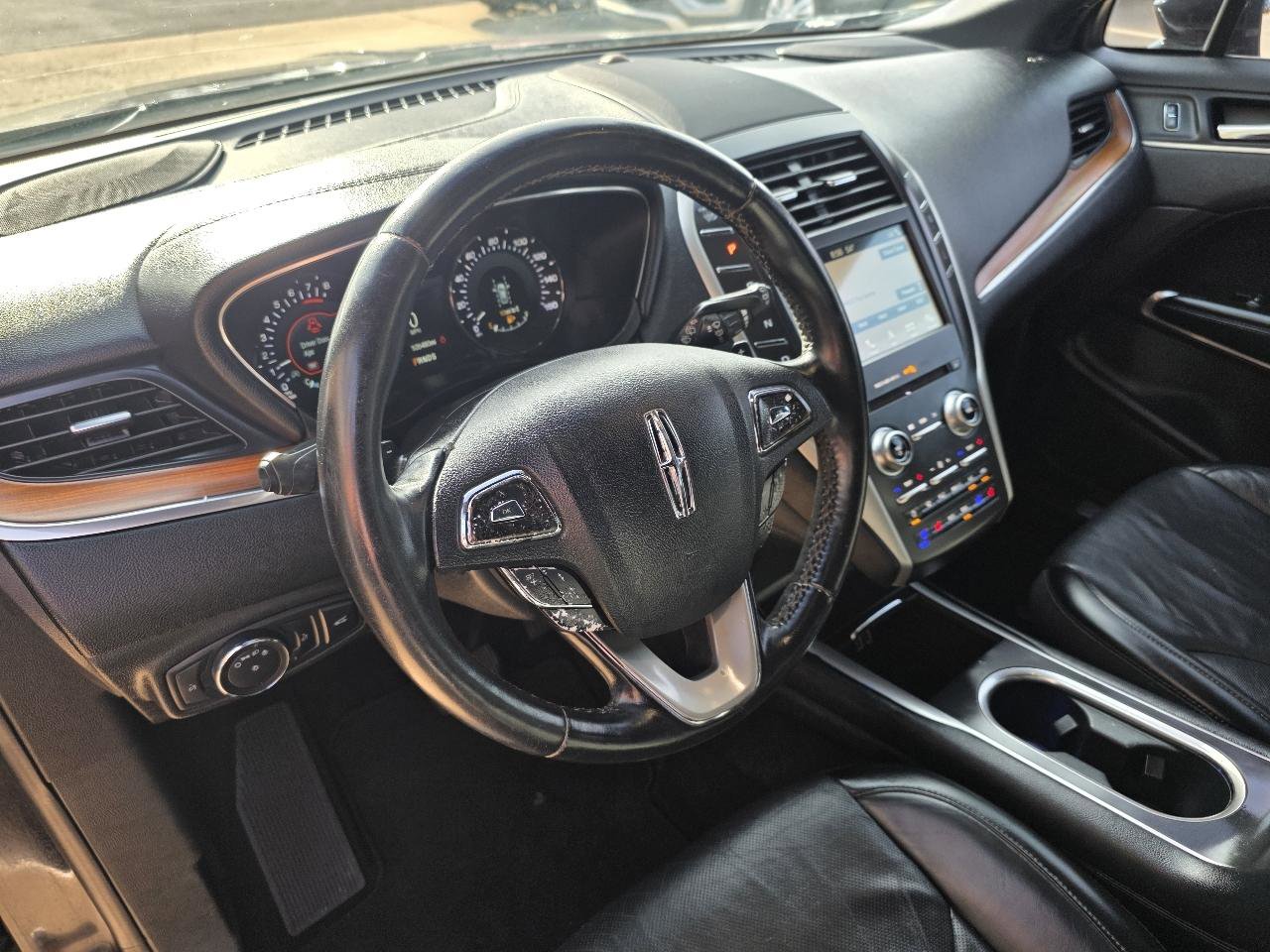 Used 2019 Lincoln MKC Reserve w/ MKC Technology Package FWD image 12