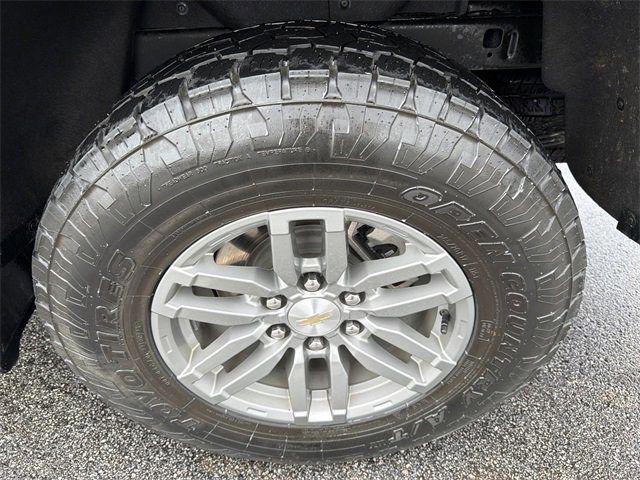 Used 2023 Chevrolet Colorado LT image 19