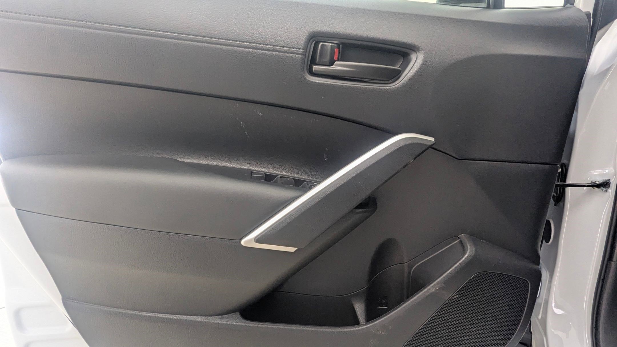 Used 2025 Toyota Corolla Cross AWD Hybrid image 23