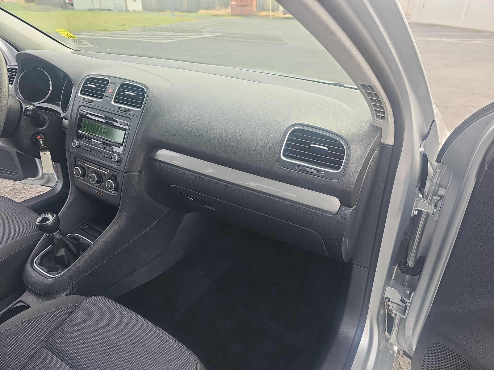 Used 2012 Volkswagen Golf 2-Door image 20