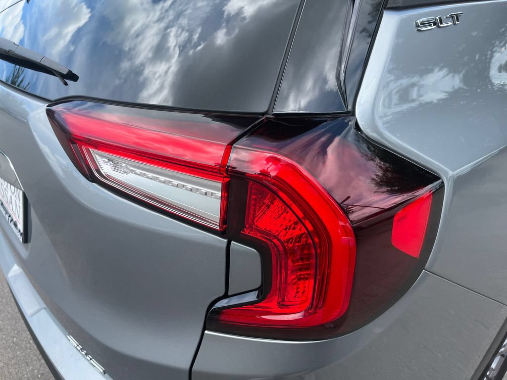 Used 2023 GMC Terrain SLT AWD/4WD image 43