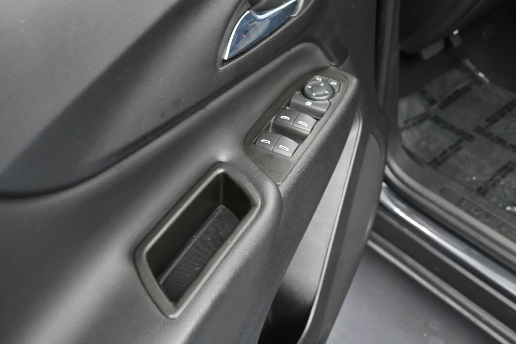 Used 2023 Chevrolet Equinox LT FWD image 10