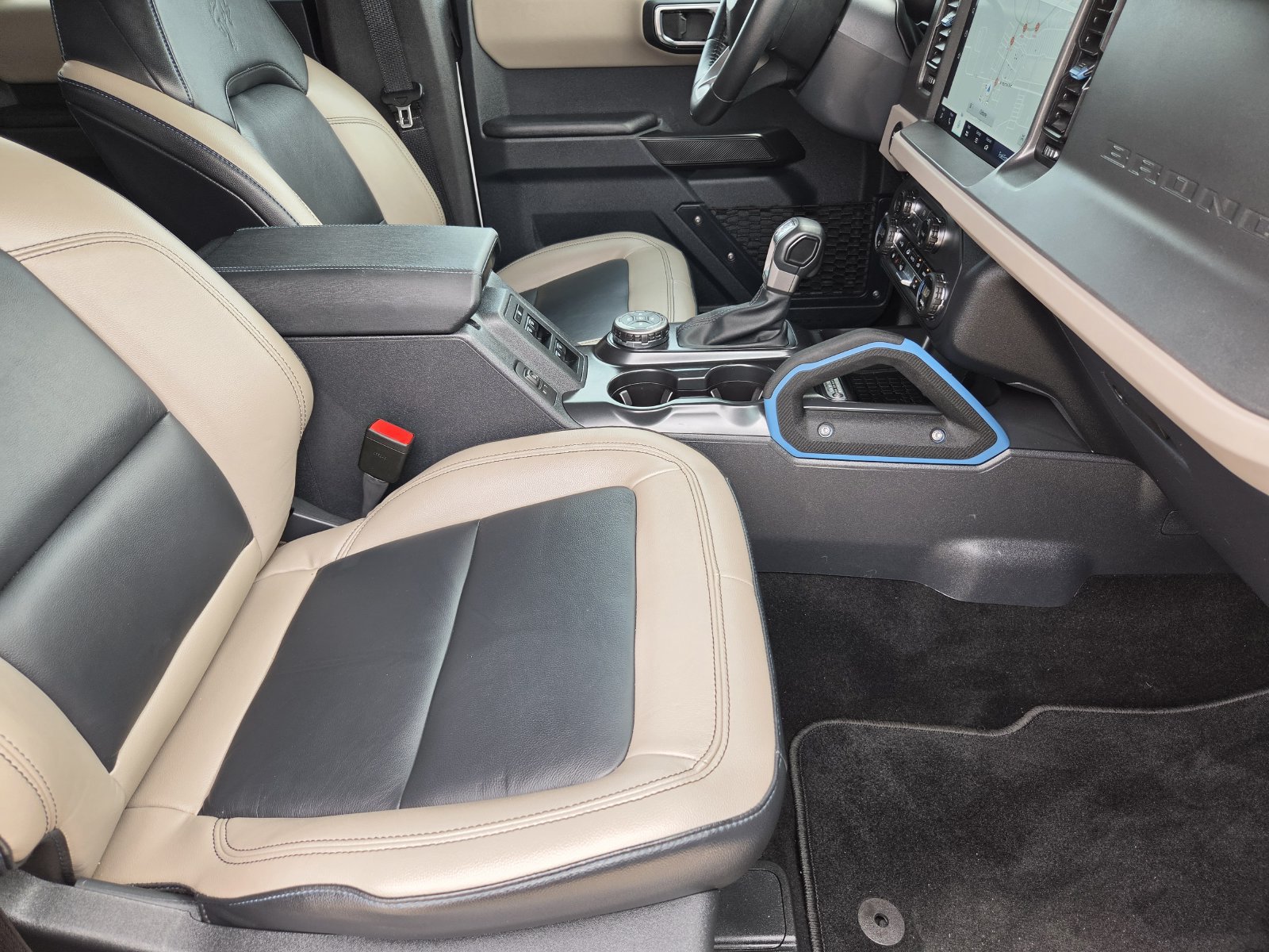 Used 2024 Ford Bronco Wildtrak AWD/4WD image 14