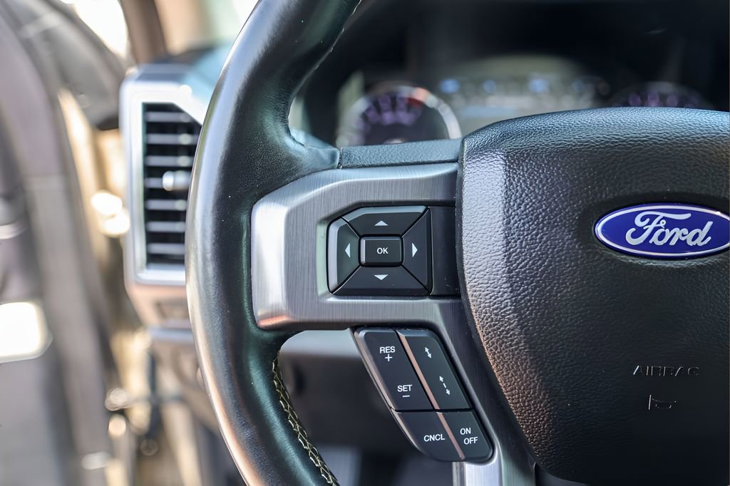 Used 2018 Ford Expedition Platinum RWD image 14