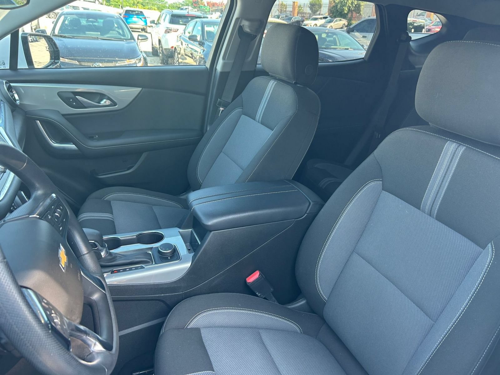Used 2025 Chevrolet Blazer LT FWD image 31
