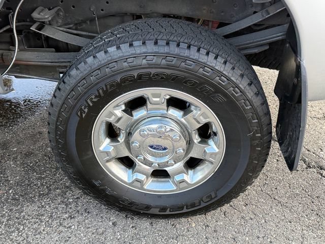 Used 2016 Ford F350 XLT w/ XLT Premium Package AWD/4WD image 5
