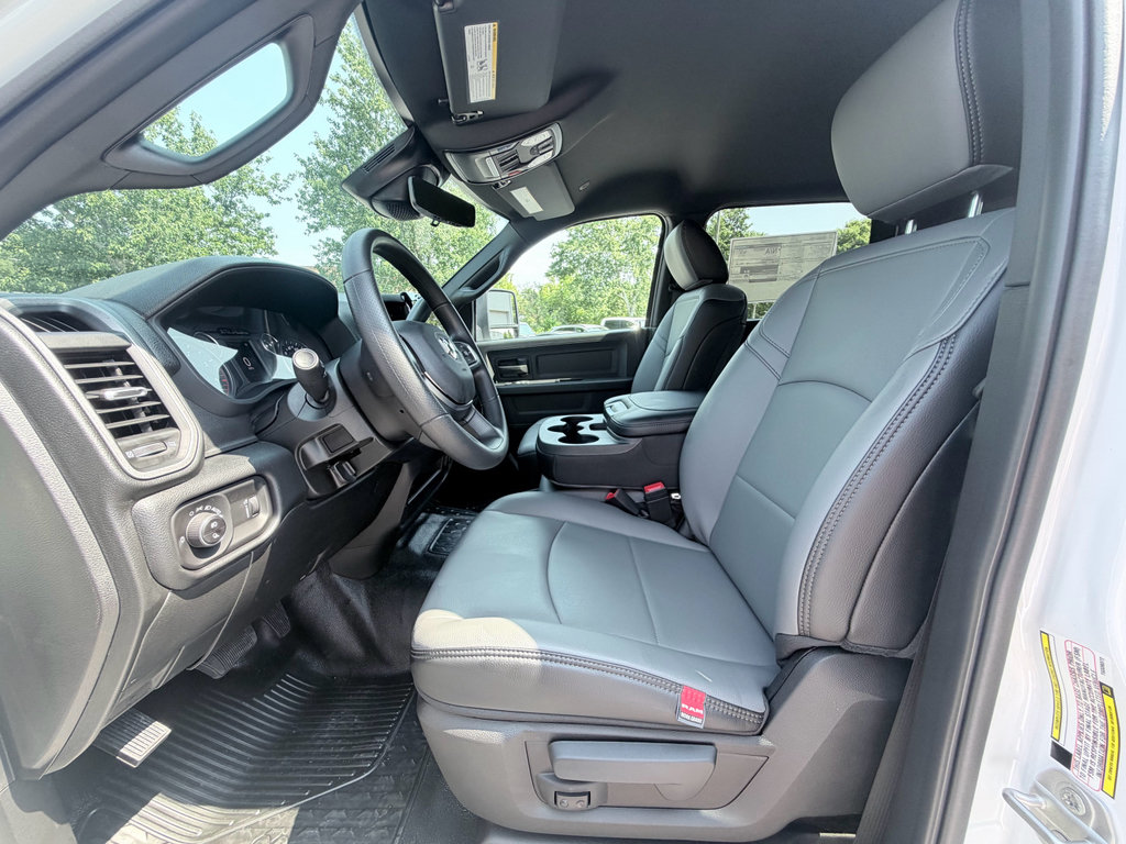 New 2026 RAM 3500 Tradesman AWD/4WD image 20