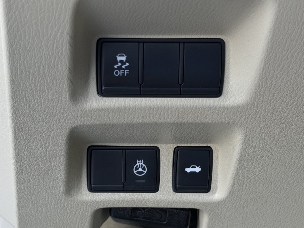 Used 2019 INFINITI Q70 Luxe AWD/4WD image 18