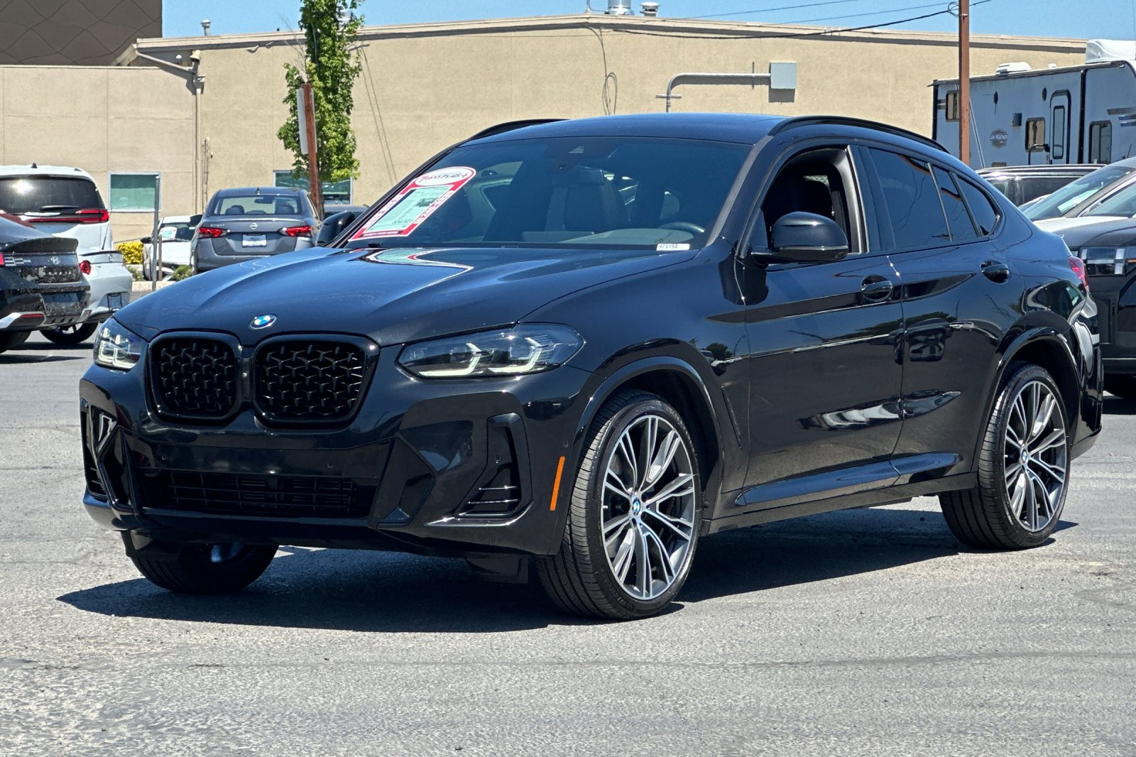 Used 2023 BMW X4 xDrive30i w/ M Sport Package AWD/4WD image 8