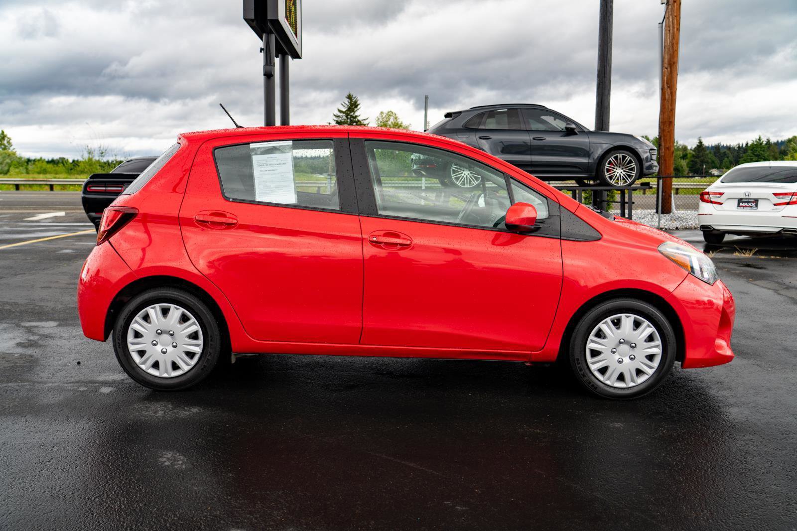 Used 2015 Toyota Yaris L FWD image 8