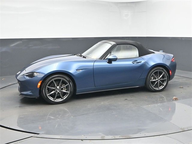 Used 2022 Volvo V60 T5 Cross Country w/ Advanced Package image 4