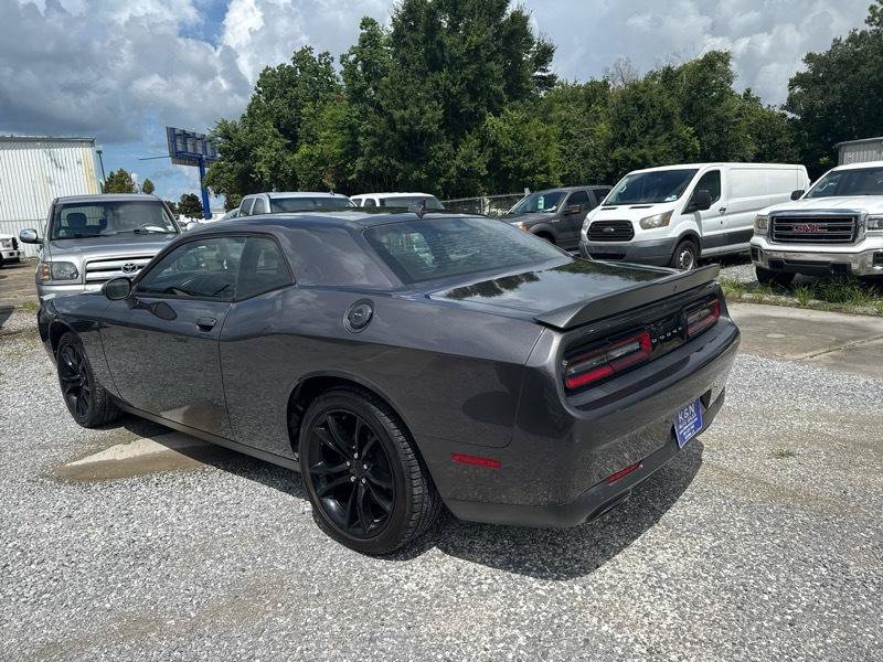 Used 2016 Dodge Challenger SXT w/ Blacktop Package RWD image 2