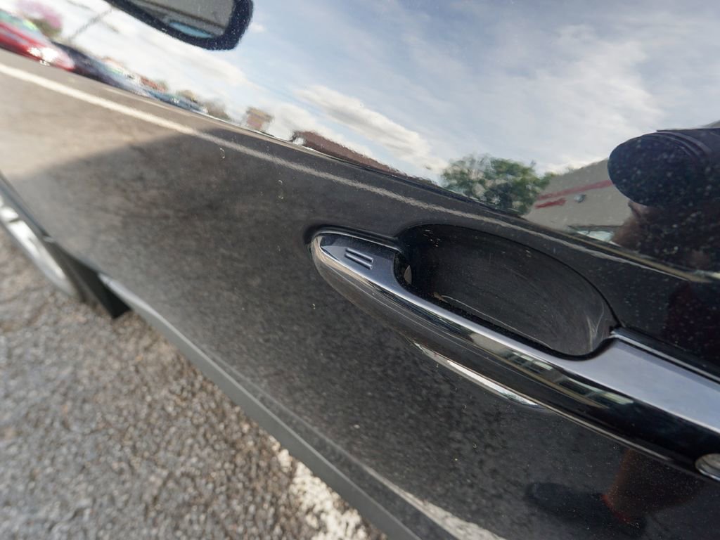 Used 2021 Toyota RAV4 XLE w/ Convenience Package image 8