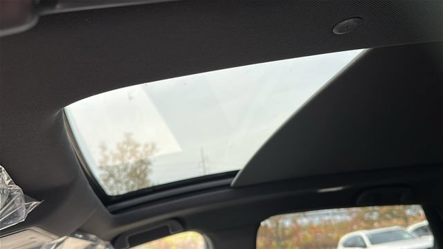 New 2026 Acura RDX SH-AWD image 11