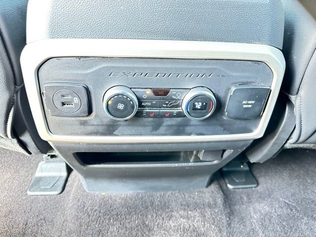 Used 2023 Ford Expedition Limited AWD/4WD image 14