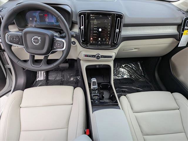 New 2026 Volvo XC40 B5 Plus w/ Protection Package Premier AWD/4WD image 16