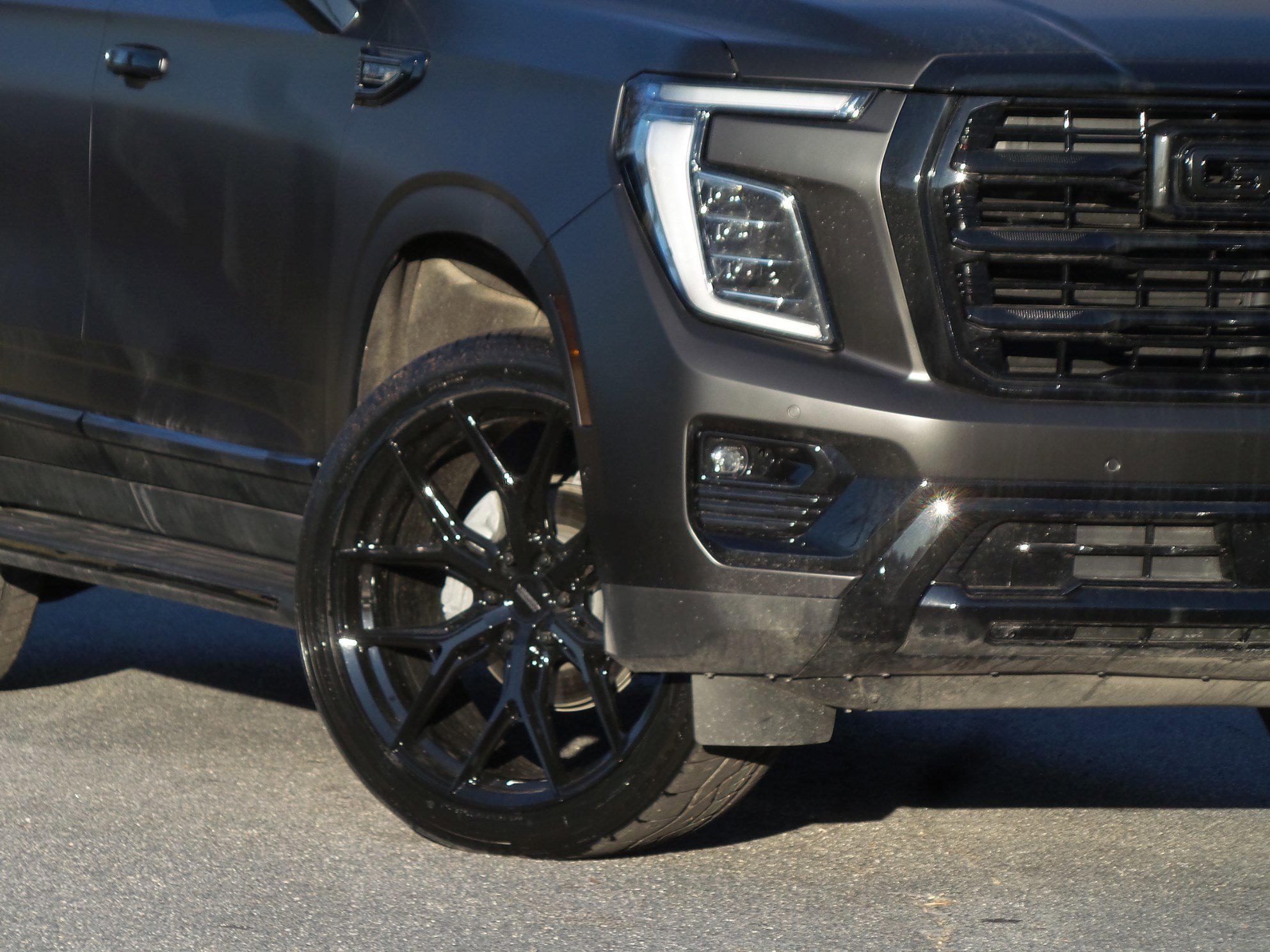 Used 2025 GMC Yukon Elevation image 26