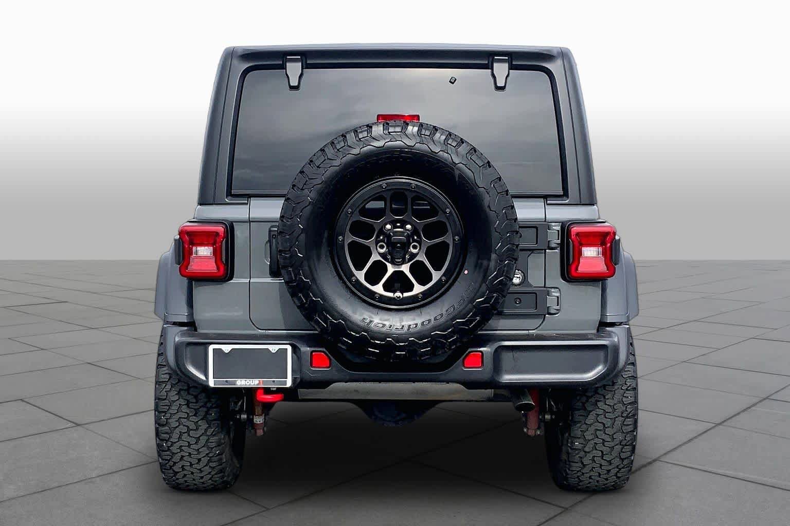 Used 2023 Jeep Wrangler Unlimited Rubicon w/ Xtreme 35 Tire Package AWD/4WD image 5