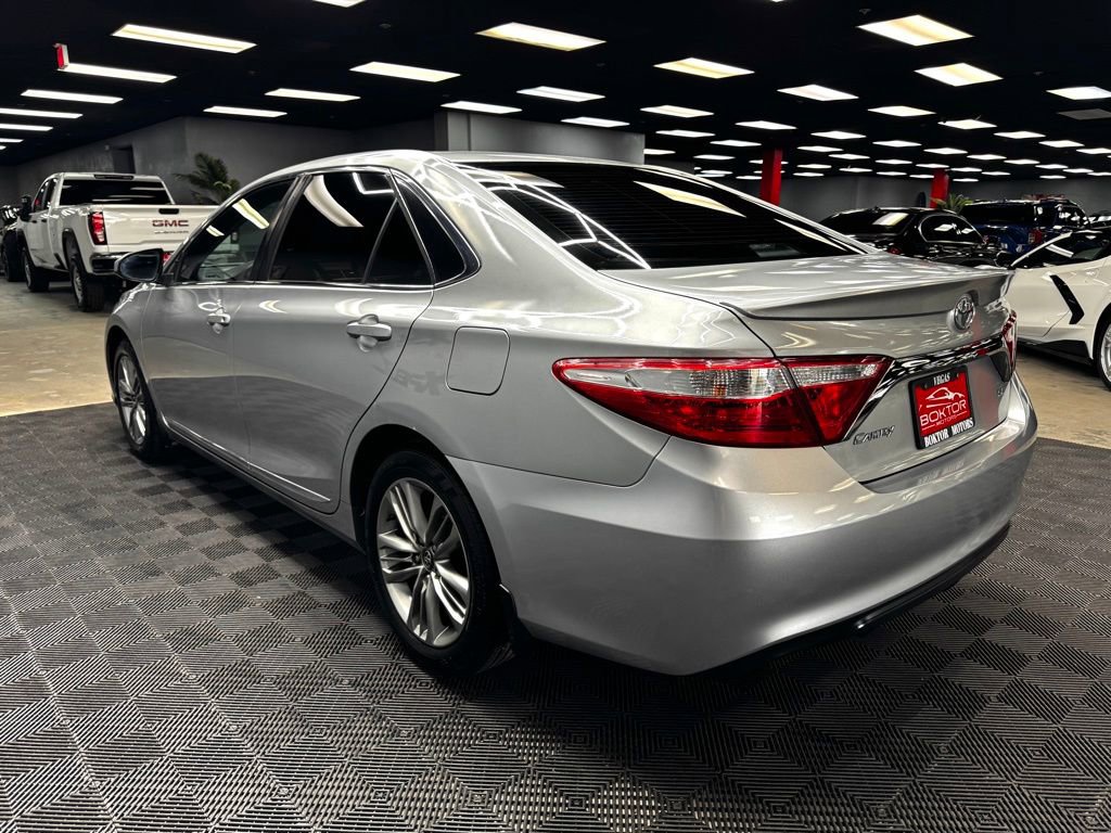 Used 2017 Toyota Camry SE FWD image 11