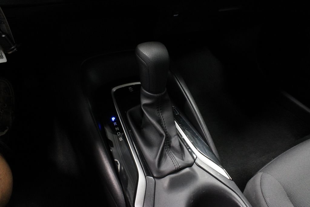 Used 2024 Toyota Corolla LE FWD image 27