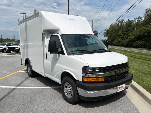 New 2026 Chevrolet Express 3500 w/ Power Convenience Package RWD image 2