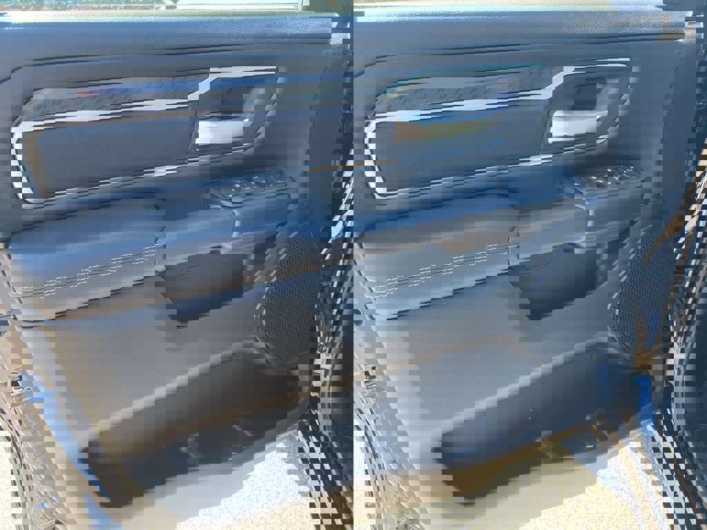 New 2026 RAM 1500 4x4 Crew Cab image 18