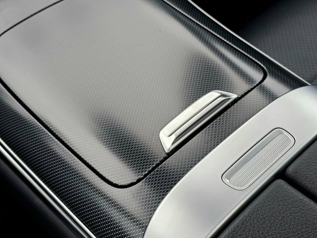 Used 2024 Mercedes-Benz GLC 300 4MATIC image 34