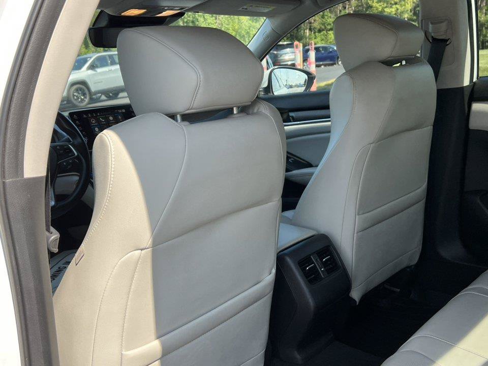Used 2018 Honda Accord Touring image 35