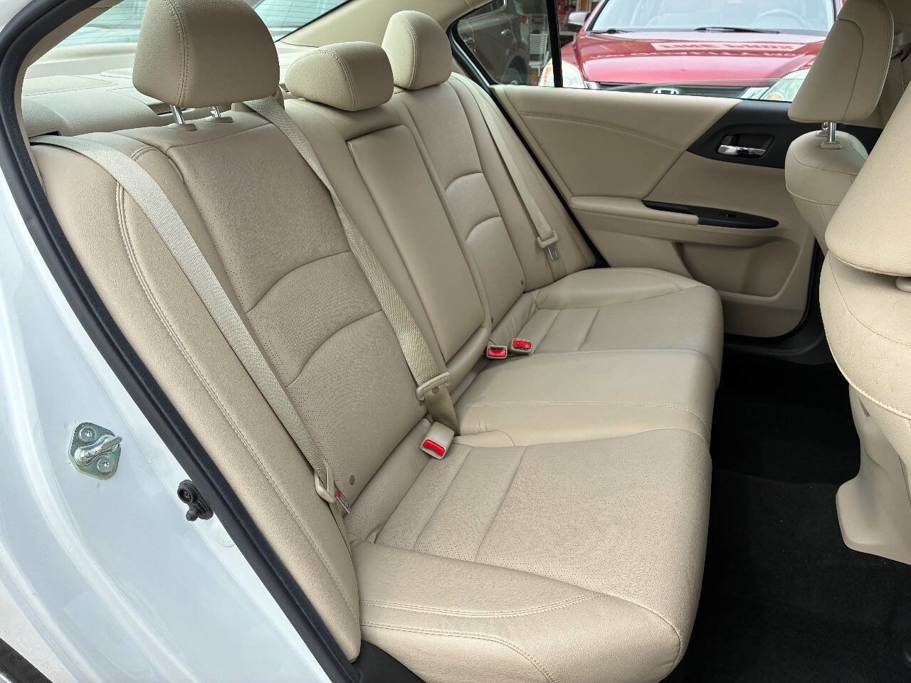 Used 2015 Honda Accord EX-L image 23