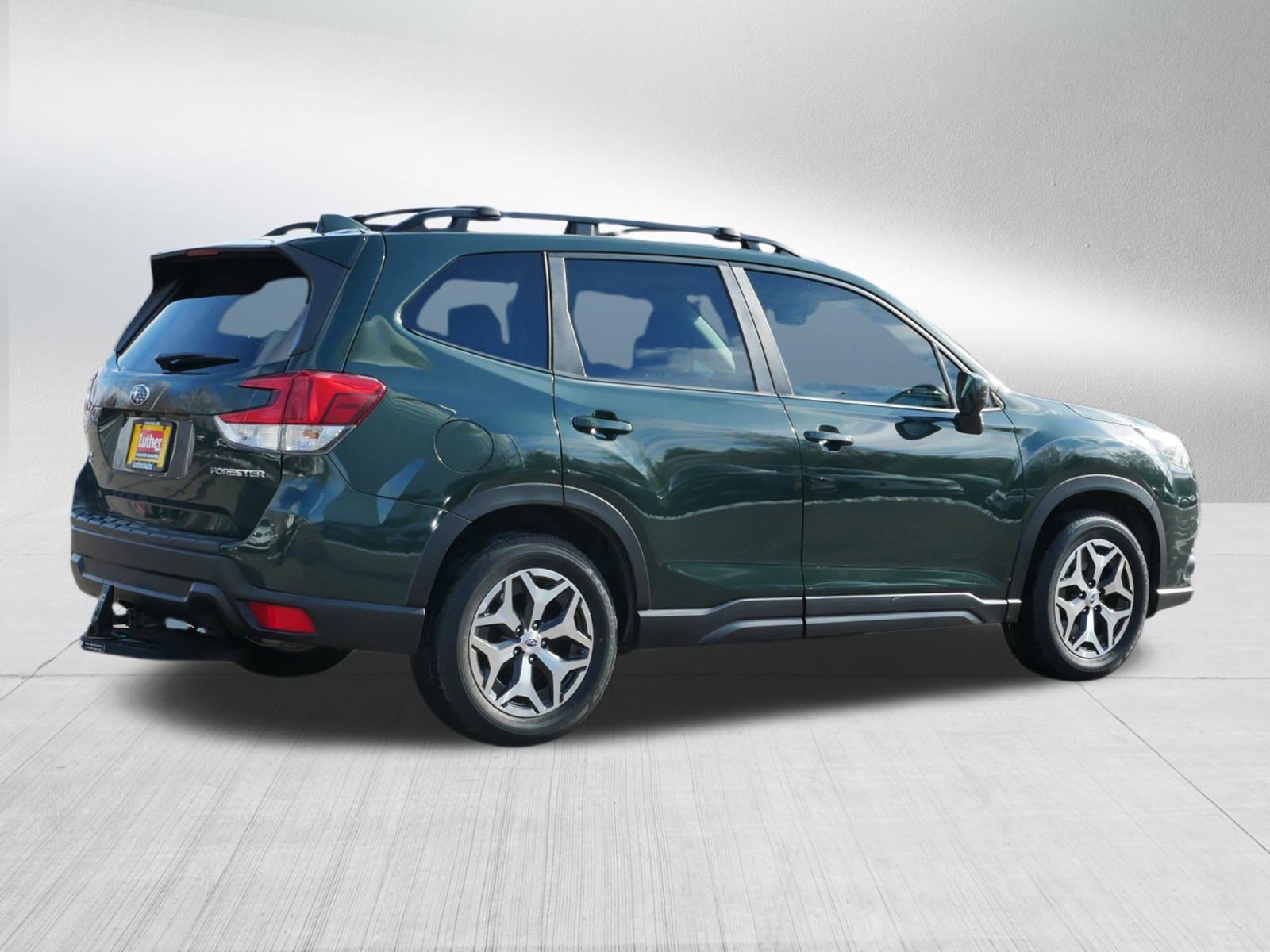 Certified 2022 Subaru Forester Premium image 7