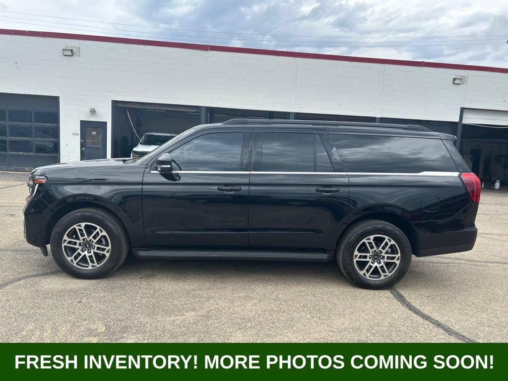 Used 2025 Ford Expedition Max Active RWD image 5