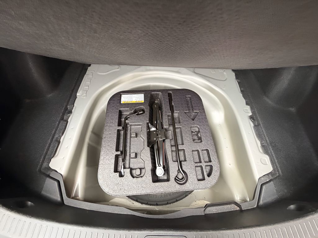 Used 2024 Toyota Corolla LE image 21