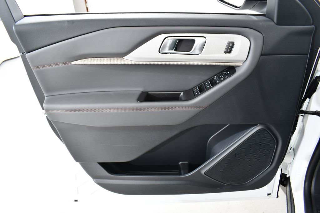 New 2026 Ford Explorer Active w/ Active Comfort Package image 27