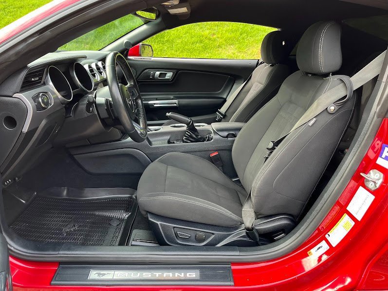 Used 2020 Ford Mustang GT w/ Equipment Group 301A image 8