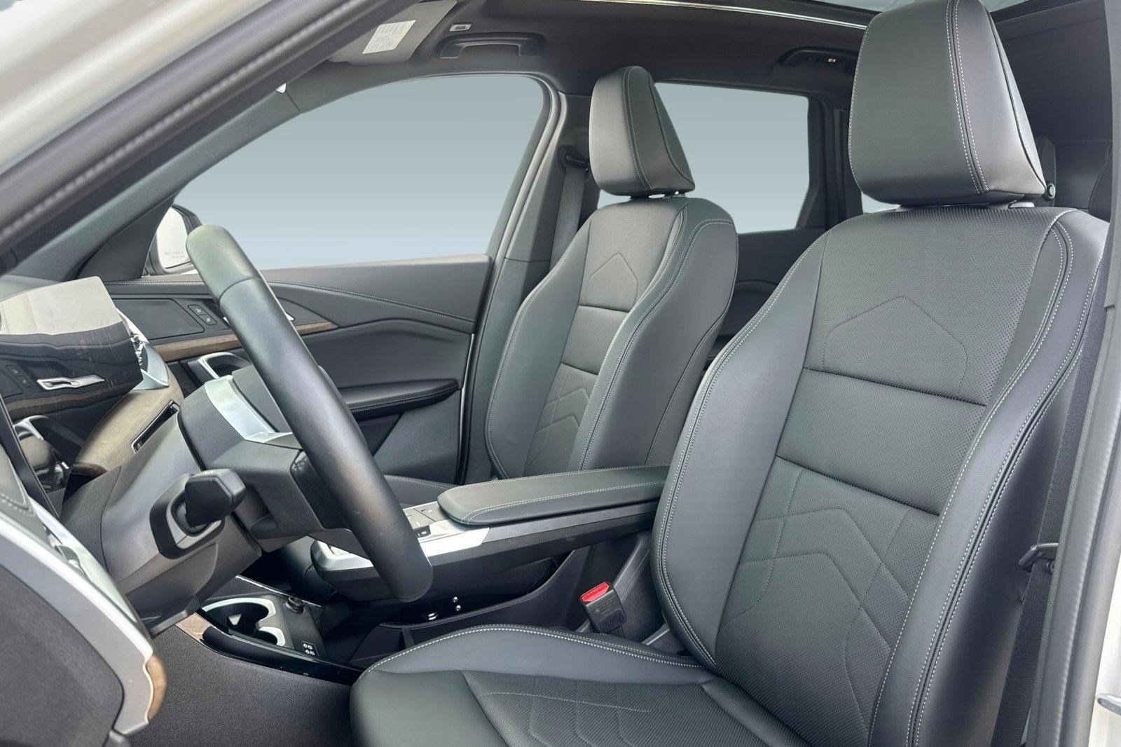 Used 2025 BMW X1 xDrive28i w/ Convenience Package image 5