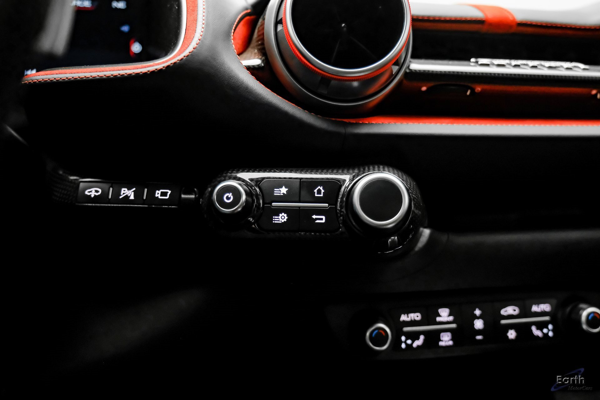 Used 2018 Ferrari 812 Superfast image 68