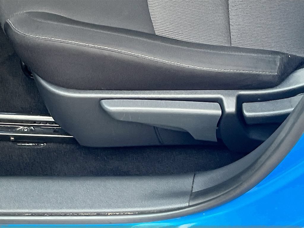 Used 2025 Nissan Sentra SV FWD image 18