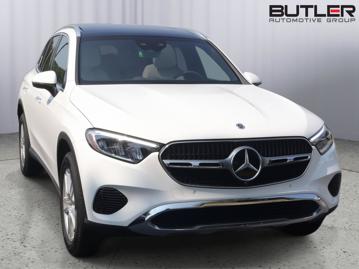 Used 2024 Mercedes-Benz GLC 300 4MATIC image 2