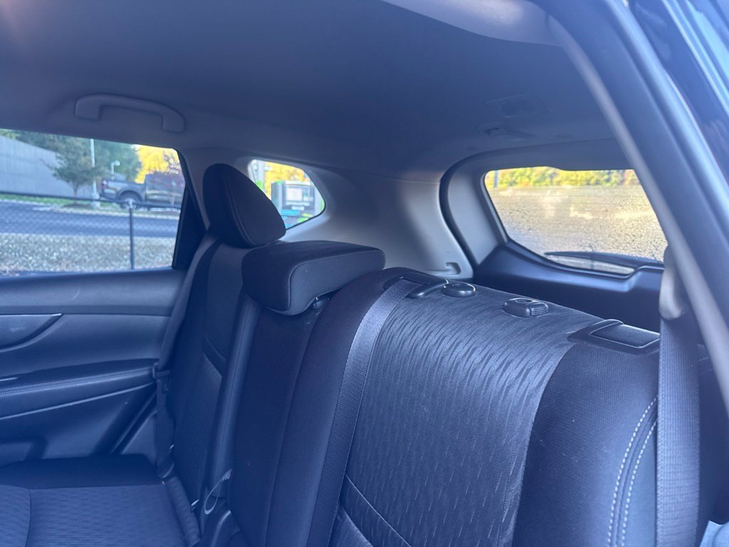 Used 2020 Nissan Rogue SV AWD/4WD image 20